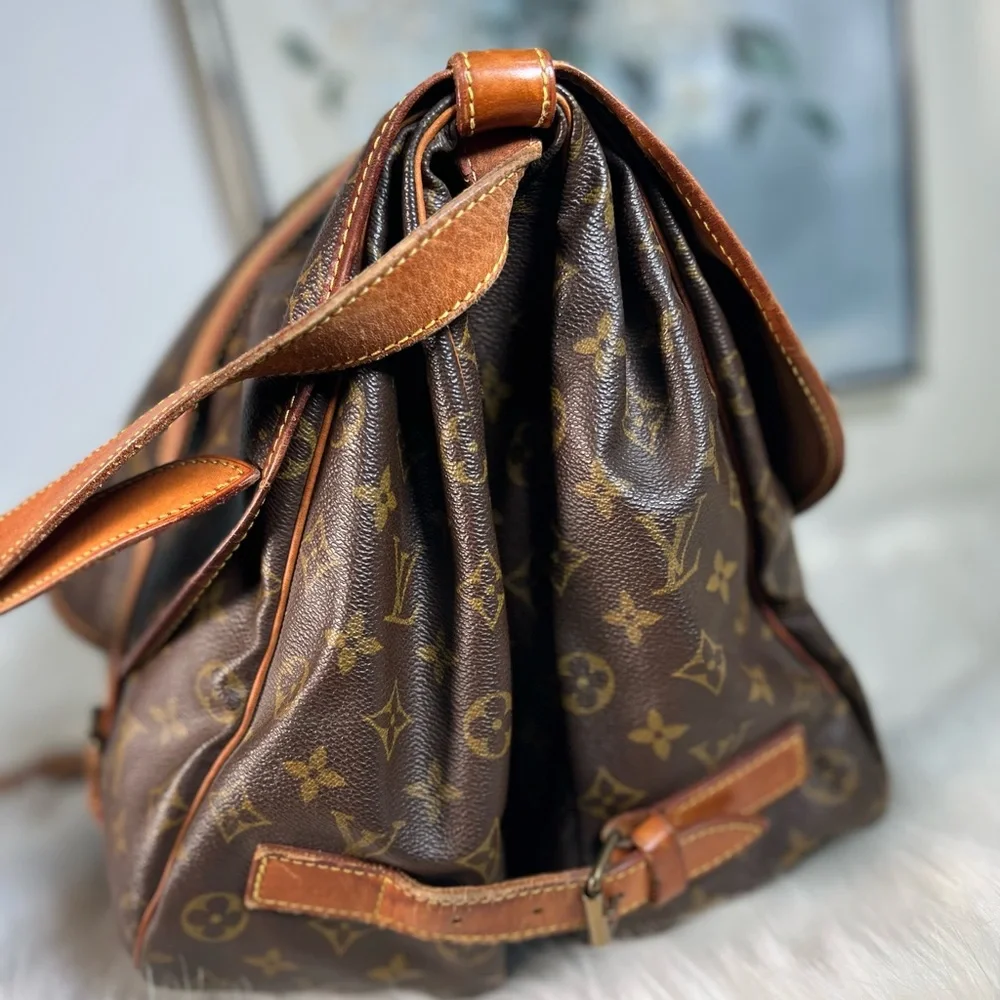 Louis Vuitton Monogram Brown & Tan Shoulder Bag - Picture 7 of 16